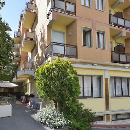 Hotel Attico Chianciano Terme Exterior photo