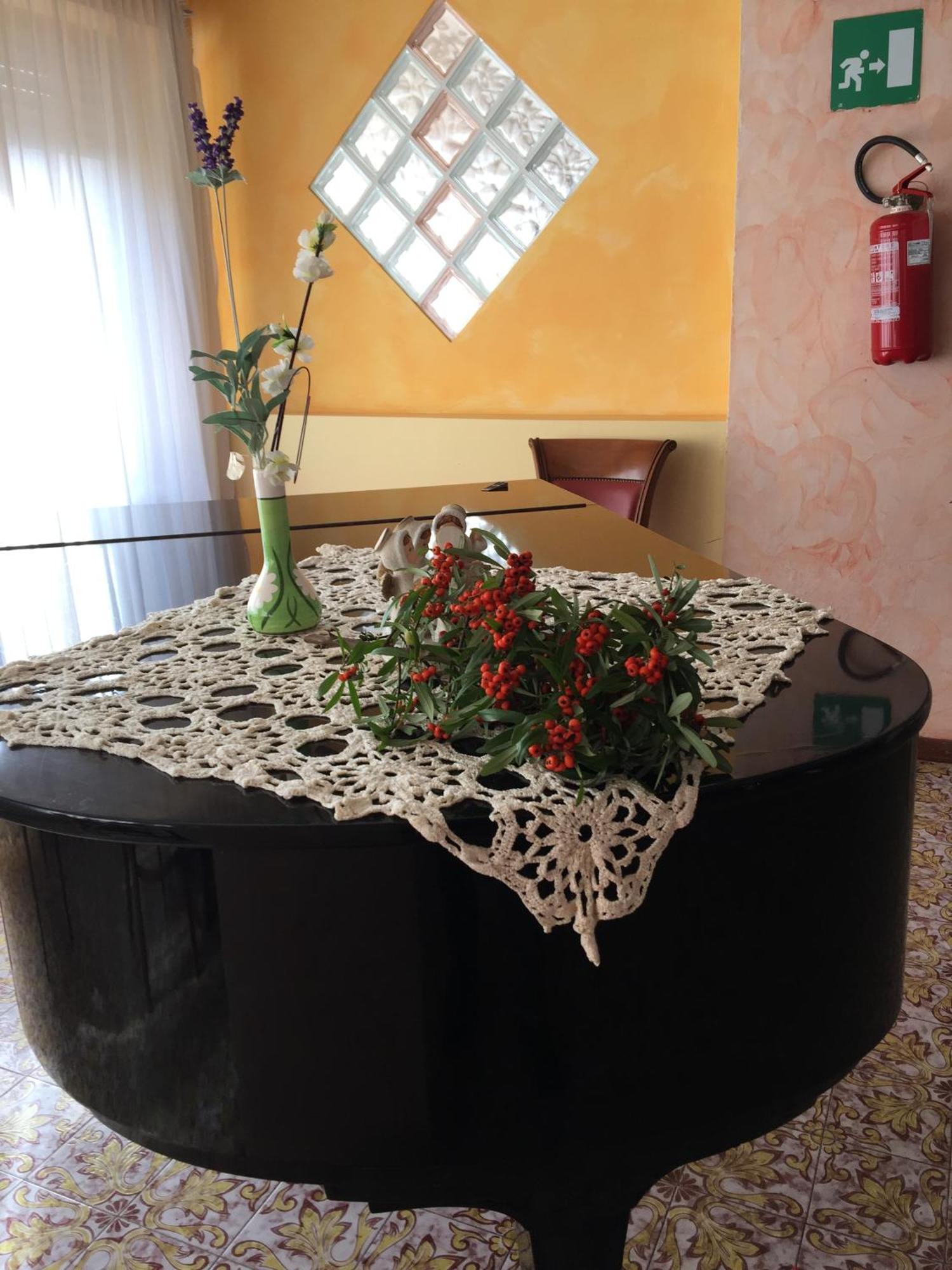 Hotel Attico Chianciano Terme Exterior photo